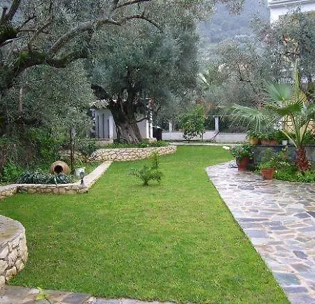 בית נופש Annas קרי